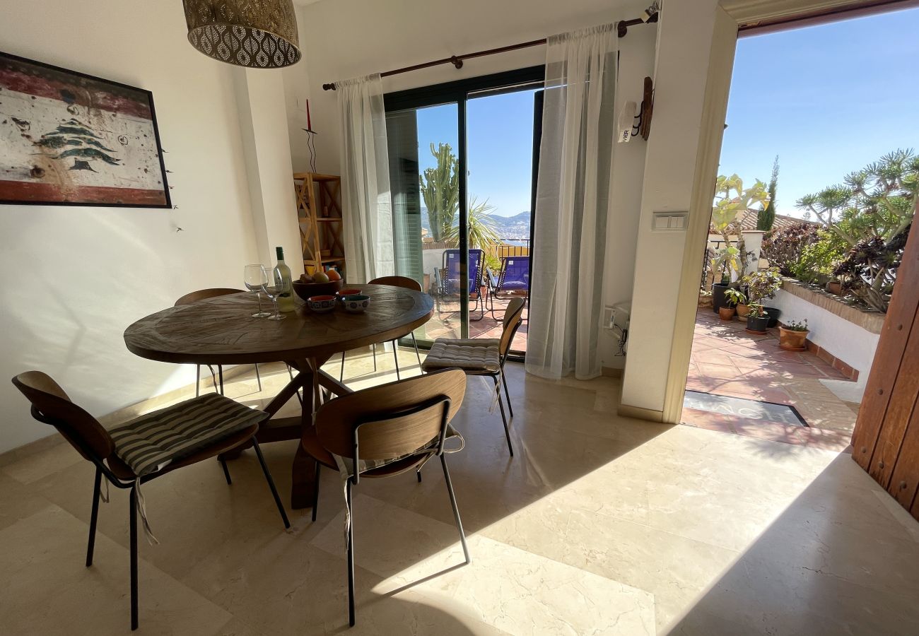 Casa en La Herradura - Comfortable 3 bed house in pretty urbanisation