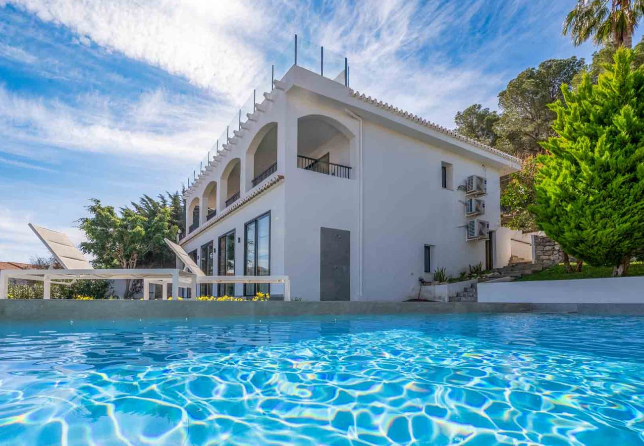 Villa en La Herradura - Stunning 4 bed villa with private pool and views